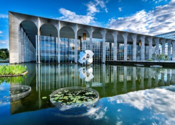 The Itamaraty Palace, located in Brasilia, the headquarters of the Brazilian Ministry of Foreign Affairs, also known as the Palace of Arches, will host the 39th FAO Regional Conference for Latin America and the Caribbean (LARC39).
©Courtesy of the Brazilian Ministry of Foreign Affairs