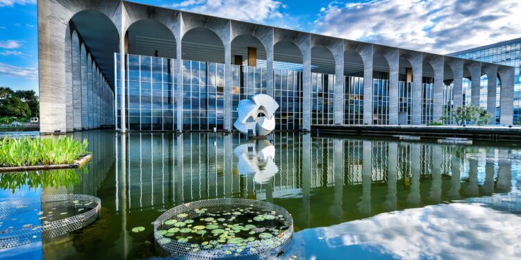The Itamaraty Palace, located in Brasilia, the headquarters of the Brazilian Ministry of Foreign Affairs, also known as the Palace of Arches, will host the 39th FAO Regional Conference for Latin America and the Caribbean (LARC39).
©Courtesy of the Brazilian Ministry of Foreign Affairs