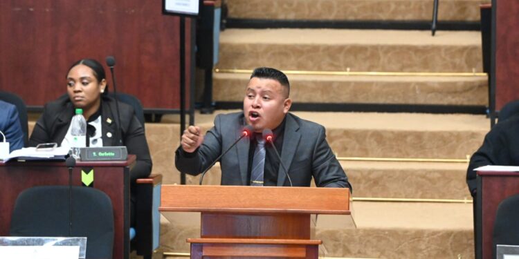 Hon Deon LaCruz M.P (WIN)