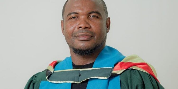 Dr. Gordan Barker MP (WIN)
