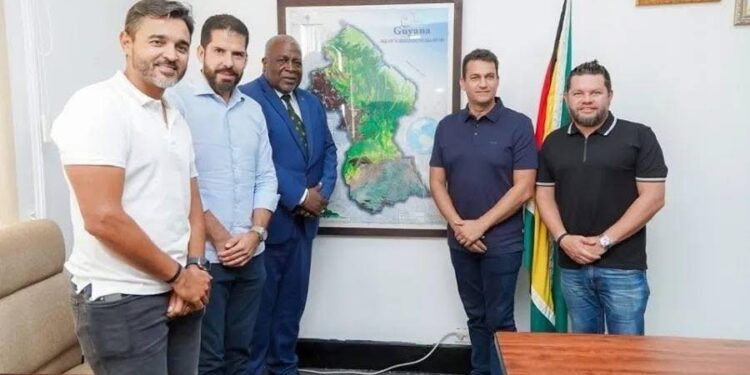 Brazilian businessmen with Prime Minister Mark Phillips