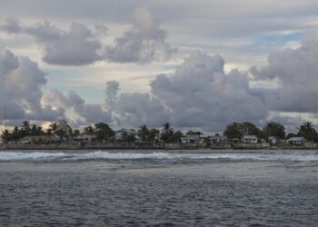 © UNICEF/Vlad Sokhin Home to fewer than 2,000 people, the non-self-governing territory of Tokelau in the Pacific is on the frontlines of climate change.