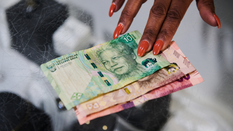 South African rand banknotes are displayed at a currency exchange office on January 29, 2026. /CFP