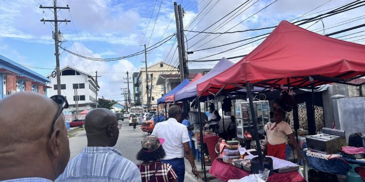 Vendors in front of Georgetown Public Hospital (City Hall photo)