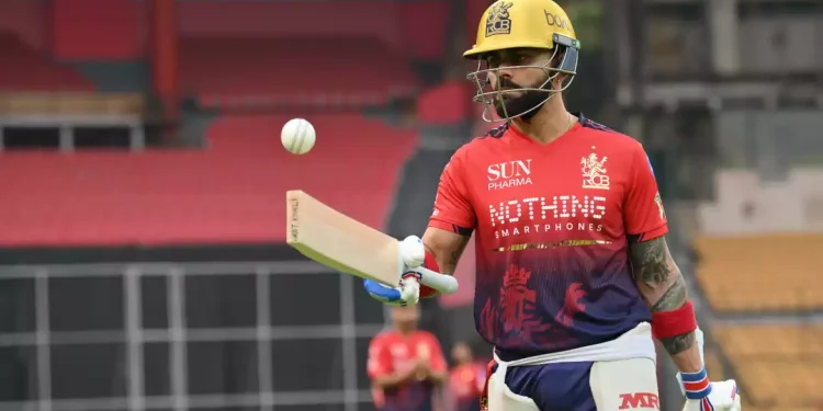 Virat Kohli: "So many things flashed in front of your eyes. The whole journey for 18 years" © RCB
