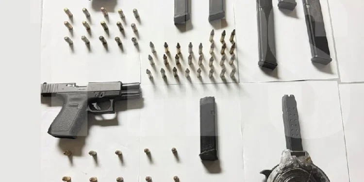 (flashback)firearms, magazines and ammunition recovered after a Highway Patrol South Operations Team intercepted a white Kia K2700 with three men on Tuesday. These were from the theft of guns and ammunition from the San Fernando Municipal Police Station on Sunday. In total, 43 firearms and over 900 rounds of assorted ammunition have been recovered.