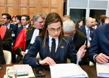 Venezuela's Attorney General Arianny Seijó providing evidence to ICJ. Photo: LaIguanaTV.