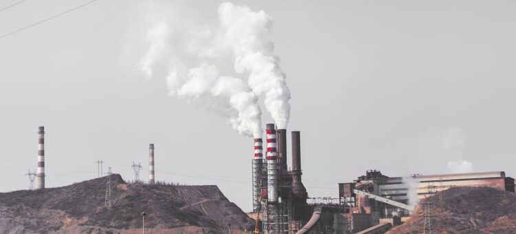 Fossil fuels emit air pollutants that are harmful to both the environment and public health. (Photo via UN)