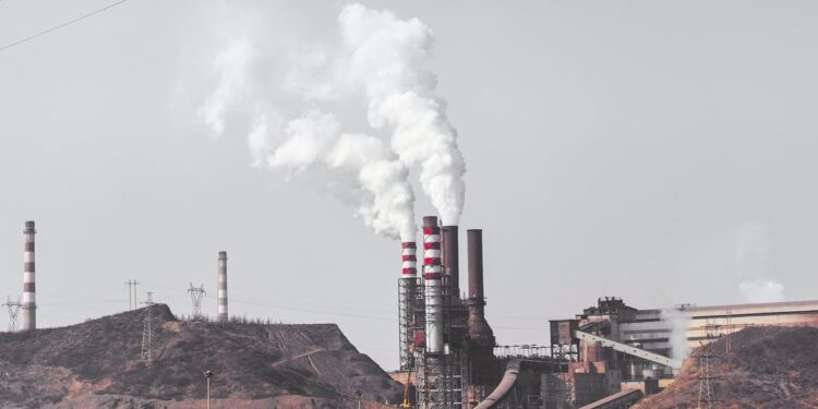Fossil fuels emit air pollutants that are harmful to both the environment and public health. (Photo via UN)