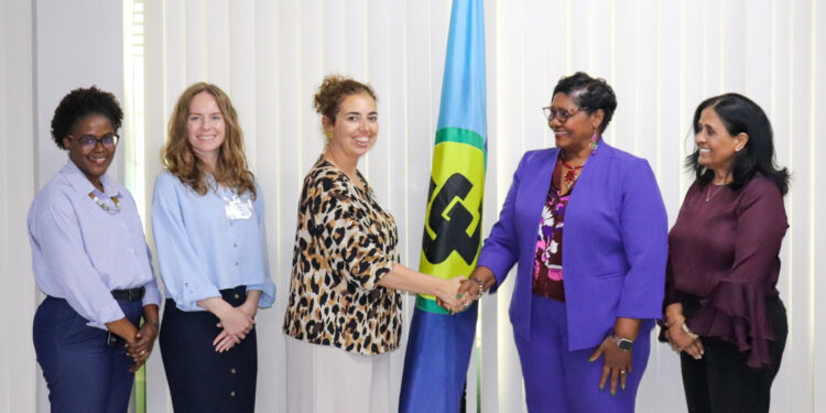 CARICOM Secretariat Representatives: Ms. Helen Royer, Director of Human Development (second from right), Dr. Shanti Singh-Anthony, Chair of the Guyana Human Organ and Tissue Transplant Agency (HOATTA) (far right), Dr Serena Bender-Pelswijk, Deputy Programme Manager, Health Sector Development (far left), “Building a Sustainable Organ Donation and Transplantation Program in Guyana” Project Team: Dr Chloe Balleste, Medical Director of the Donation and Transplantation Institute (DTI) and Project Director (third from right) and Ms. Ola Rudak, Project Manager, DTI Foundation (fourth from right)