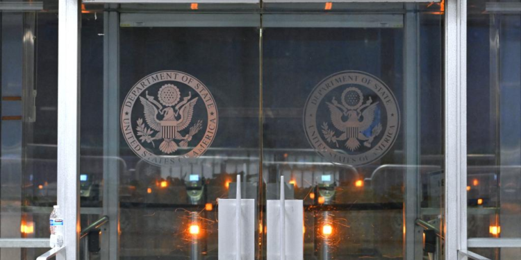This photo taken on June 3, 2026 shows the U.S. Department of State building, where the fourth round of the U.S.-mediated high-level talks between Israel and Lebanon was held, and a traffic light in Washington, D.C., the United States. Israel and Lebanon agreed Wednesday to implement a ceasefire, according to a joint statement released on Wednesday following trilateral negotiations in Washington. (Xinhua/Li Rui)