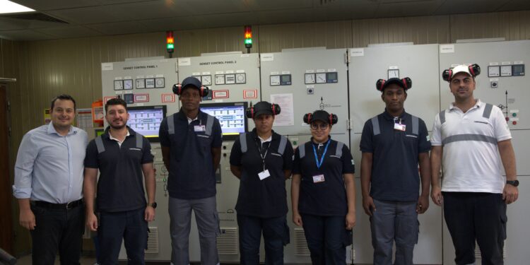 From left: Selim Gencer, Commercial Project Manager; Ufuk Mercan, Assistant Plant Manager; GTI Engineering Students; and Bahadir Salman, Plant Manager.
