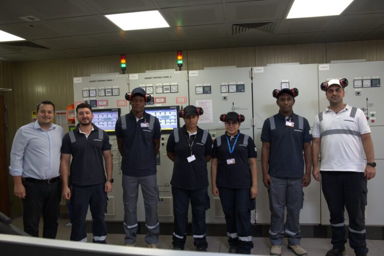 From left: Selim Gencer, Commercial Project Manager; Ufuk Mercan, Assistant Plant Manager; GTI Engineering Students; and Bahadir Salman, Plant Manager.