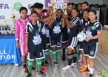 Shamera Smith (front left) with team mates