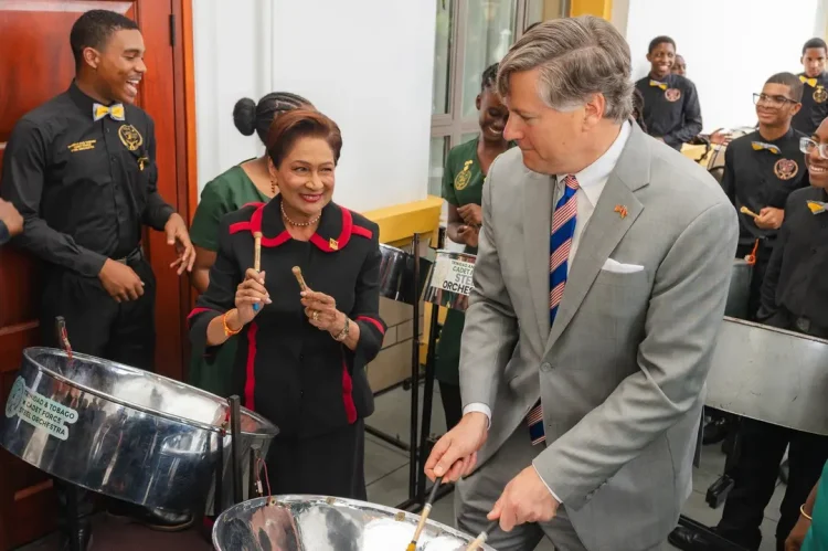 Prime Minister Kamla Persad-Bissessar and United States Deputy Secretary of State Christopher Landau