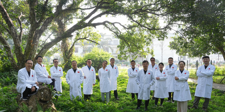Members of the 16th Chinese Medical Team to Nepal work at B.P. Koirala Memorial Cancer Hospital in Bharatpur, central-southern Nepal. /CFP