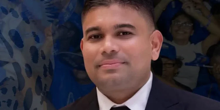 Leader of the Opposition Azruddin Mohamed M.P