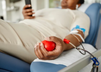 Blood donation may temporarily lower your blood pressure, but most people recover quickly.
Credit: SeventyFour / Getty Images