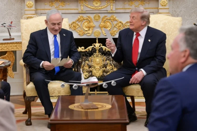 U.S. President Donald Trump meets Israeli Prime Minister Benjamin Netanyahu at the White House on July 28.Maâayan Toaf / Anadolu via Getty Images