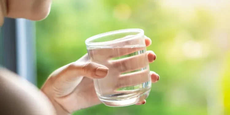 To improve morning blood sugar levels, drink water, eat protein at breakfast, and more.
credit: Doucefleur / Getty Images