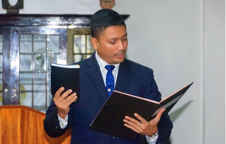 Judge Gino Persaud (screenshot)