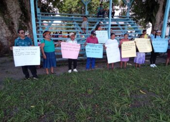Waramadong Protest (APA photo)
