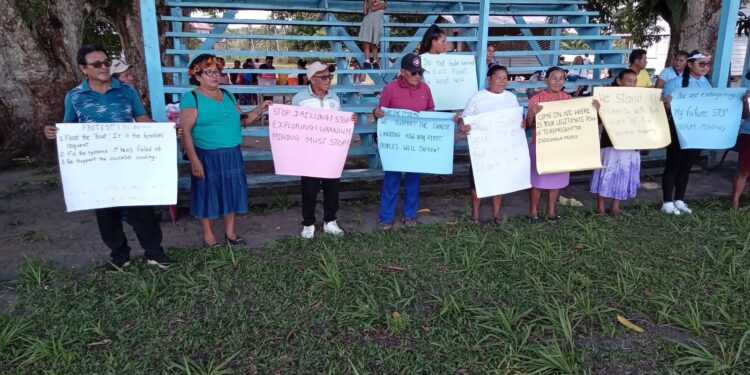Waramadong Protest (APA photo)