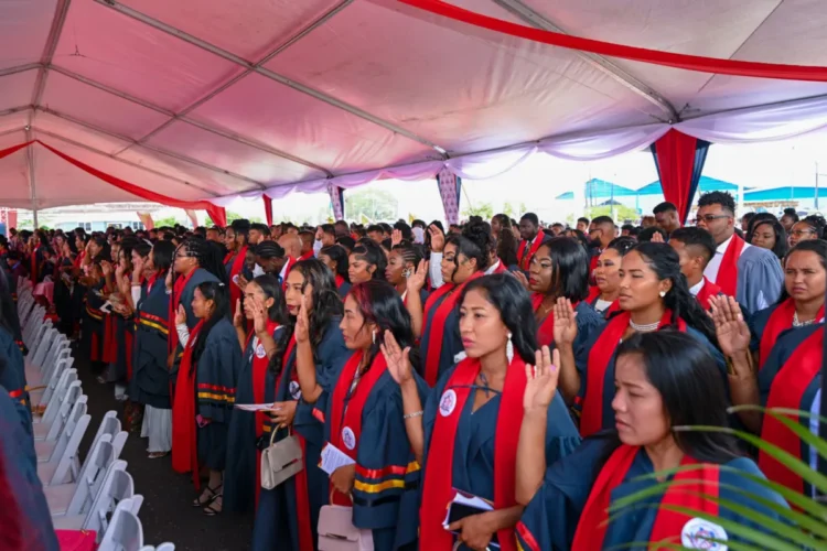 Teachers reciting the Teacher’s Oath (DPI photo)