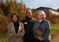 Sean Pike (center),his daughter (right) and wife (left) - Jehovah Witness Russia. org photo