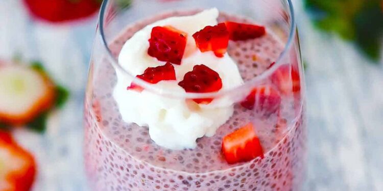 Strawberry Chia pudding (Bowl of Delicious)